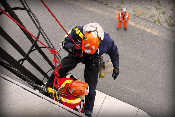 Mine-rescue-at-heights-training-exercise-e-size